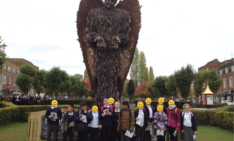 Year 6 Visit the Knife Angel in Welwyn Garden City