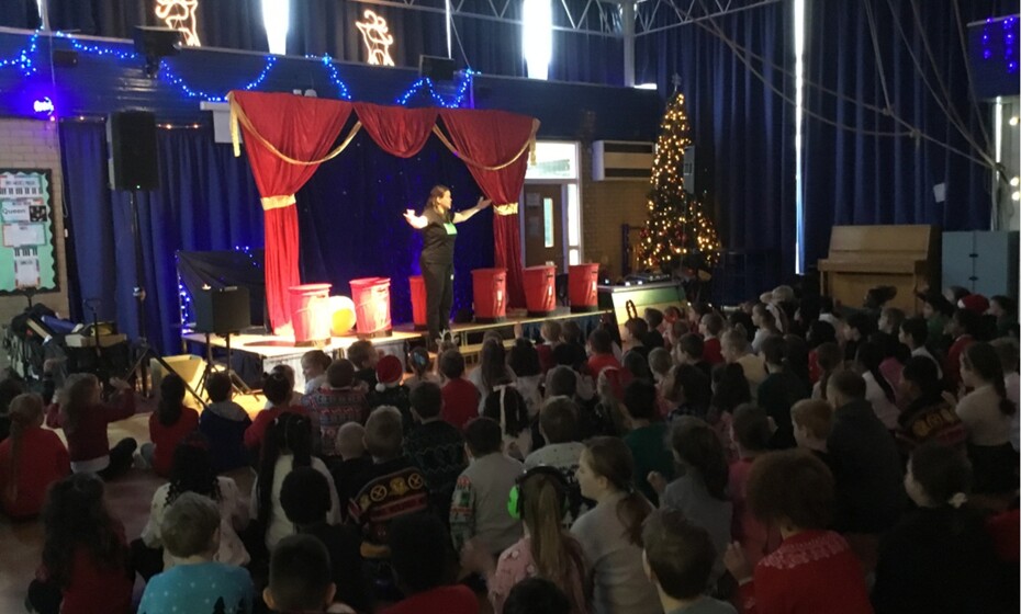 Whole School Christmas Pantomime &ndash; The Perfect Gift