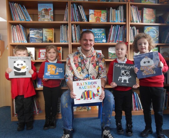 Weekly Newsletters Image