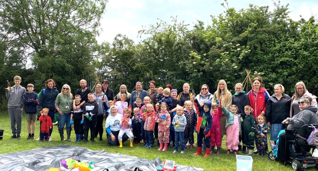 Local volunteers come together in true community spirit to renovate school garden Image