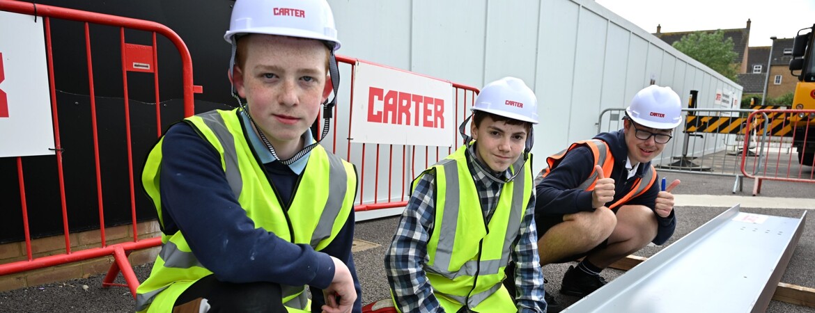 Pupils make their mark on the new extension of their school