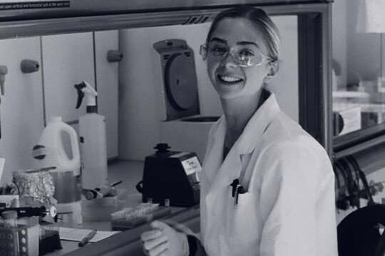 Alumni paige in the lab