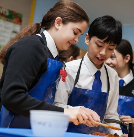 Welcome to the new Roding Valley High School websi...