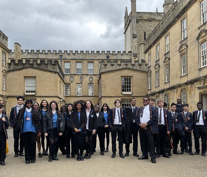 Year 10 Spend Day at Oxford Colleges Image
