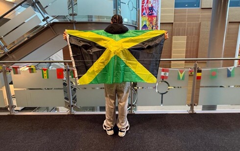 70870319 15ae 4630 b53b 45ff67227e73