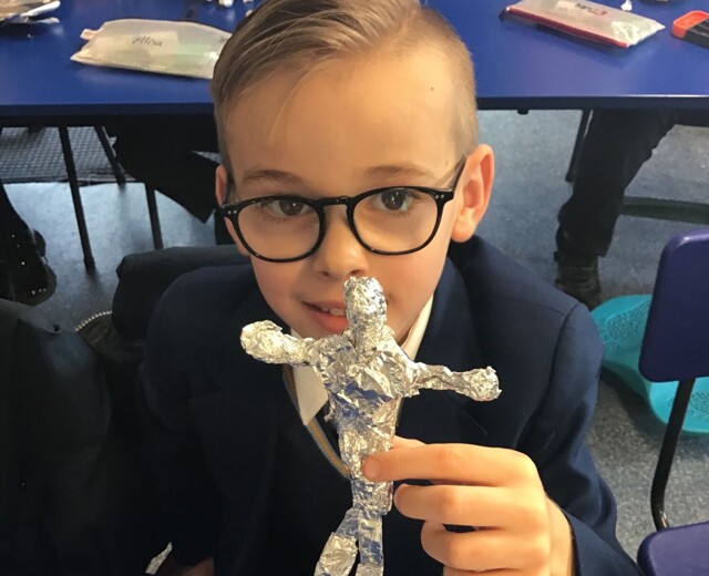 Year 3 & 4 Art Lesson Image