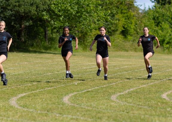 PHS Run Brings Energy and Team Spirit to the School Field Image