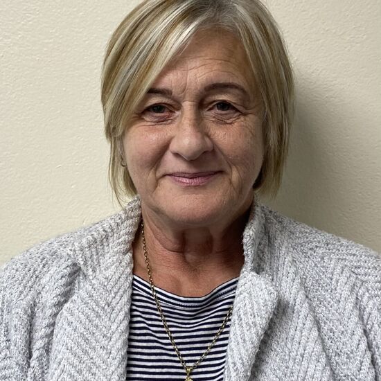 Mrs K Curtis