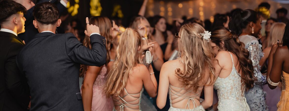The Stanway School Year 11s Sparkle at Prom