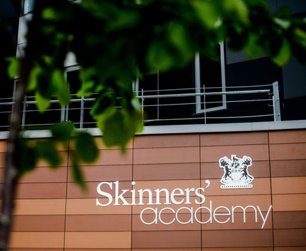 Skinners 0803