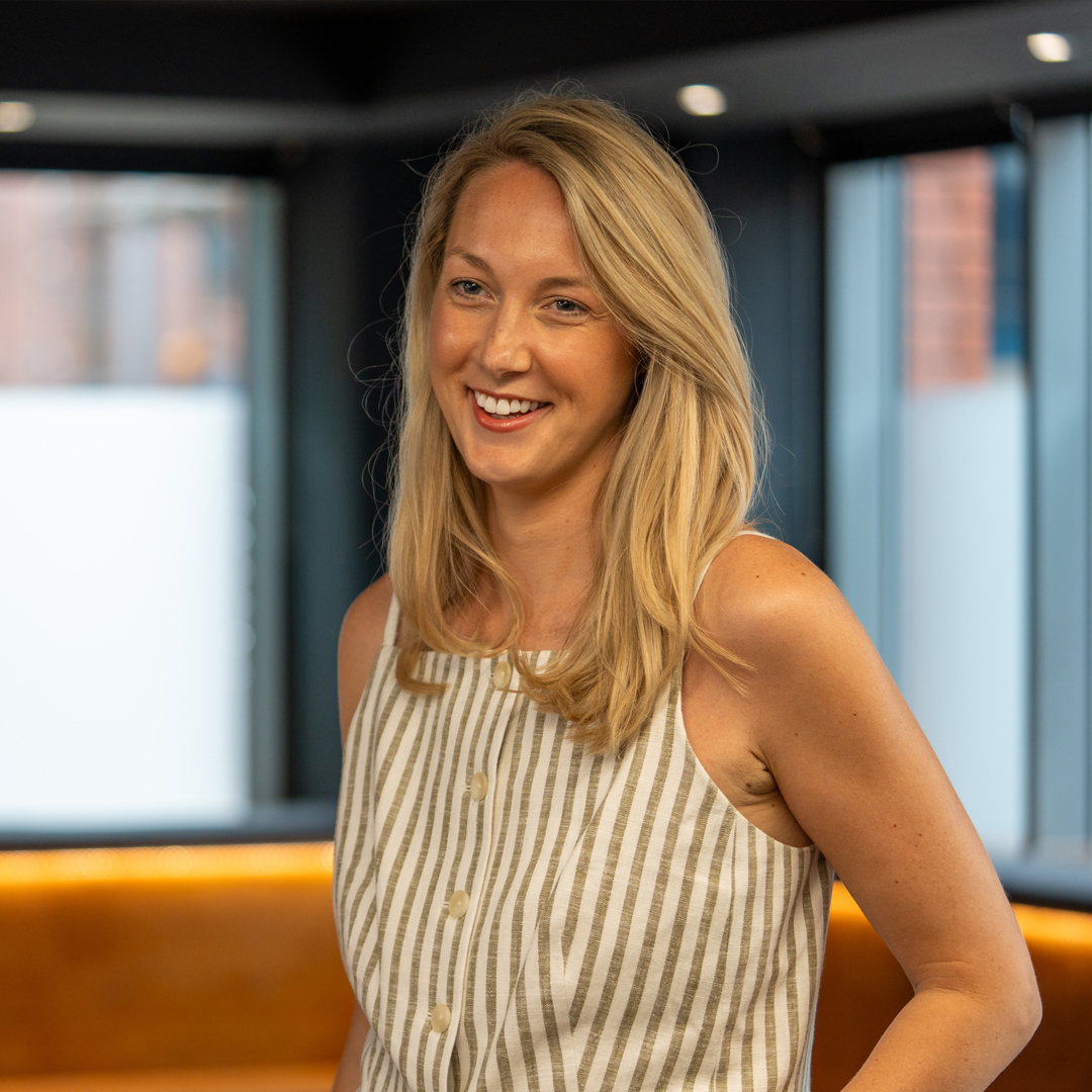 Camilla Arnett Headshot