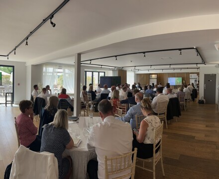Whole room 4