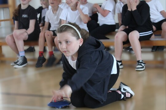 Y3 curling 2