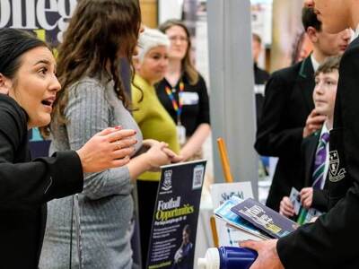 Westbourne post 16 g