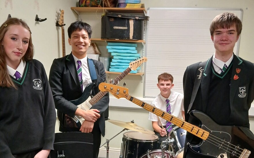 Westbourne GCSE Music Pupils, The Melancholy Image